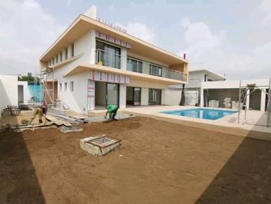 Abidjan immobilier | Maison / Villa à vendre dans la zone de Cocody-Riviera à 530 000 000 FCFA  | Abidjan-Immobilier.net